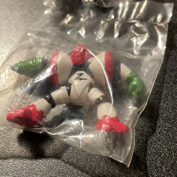 Micro Machines Zbots : Tunderizer - Picture 5 of 10